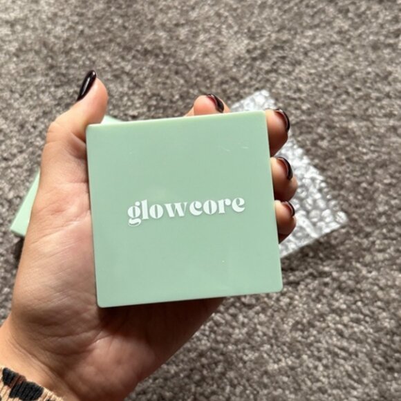 Brand New GLOWCORE Mystic Earth Eyeshadow Palette - Picture 10 of 11